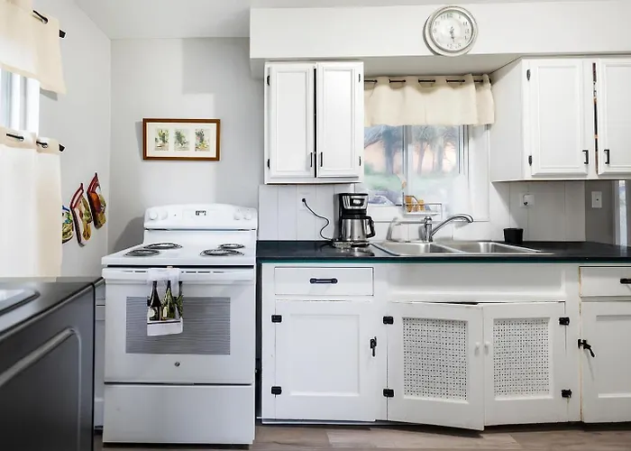 Quiet 3br | Parking, Ac + Pets Hébergement de vacances Pittsburgh